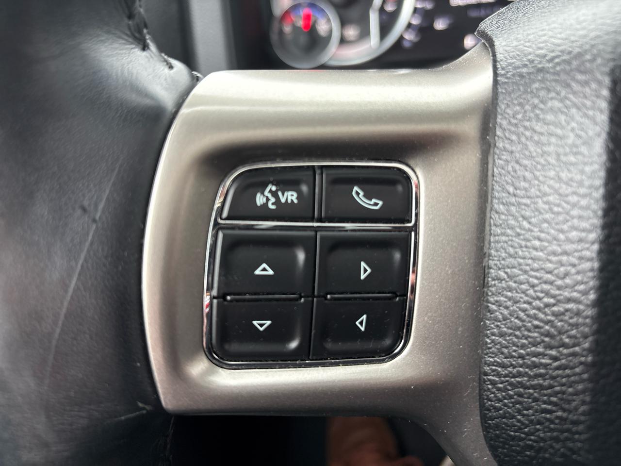 RAM 2500 Laramie 4x4 Crew Cab 6'4" Box 2018