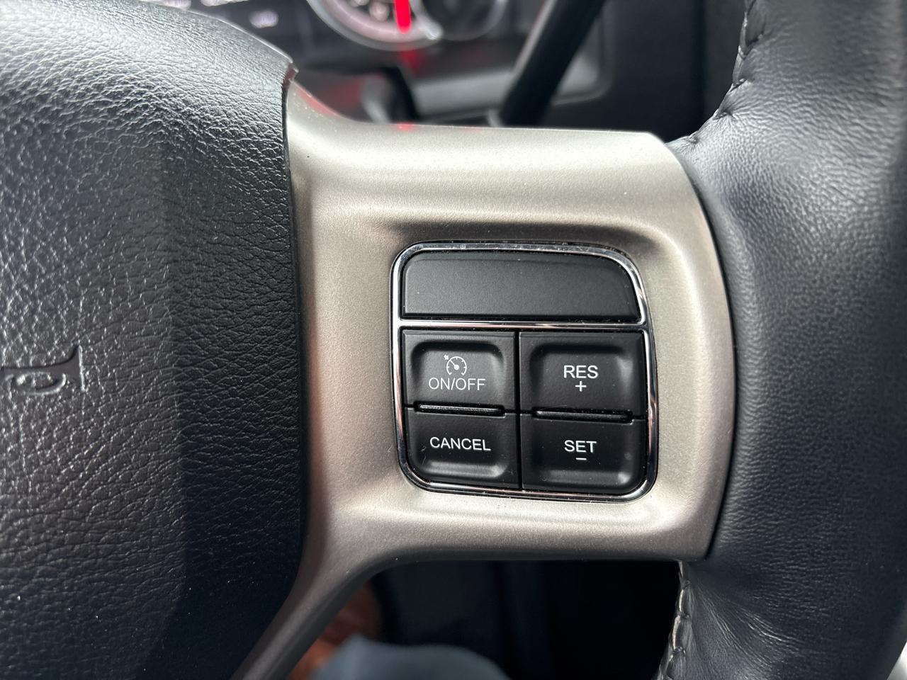 RAM 2500 Laramie 4x4 Crew Cab 6'4" Box 2018