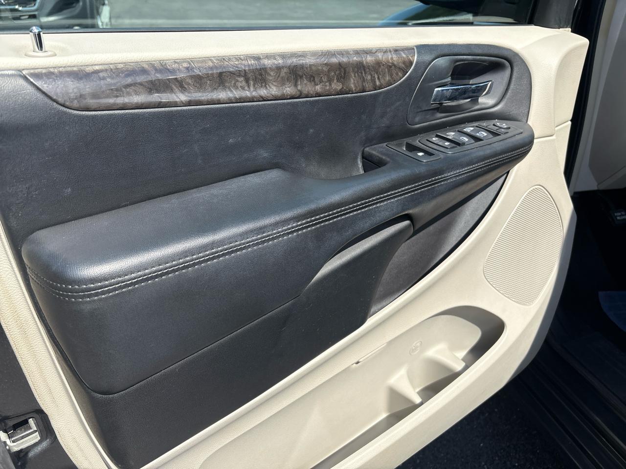 Dodge Grand Caravan 4dr Wgn Crew 2011