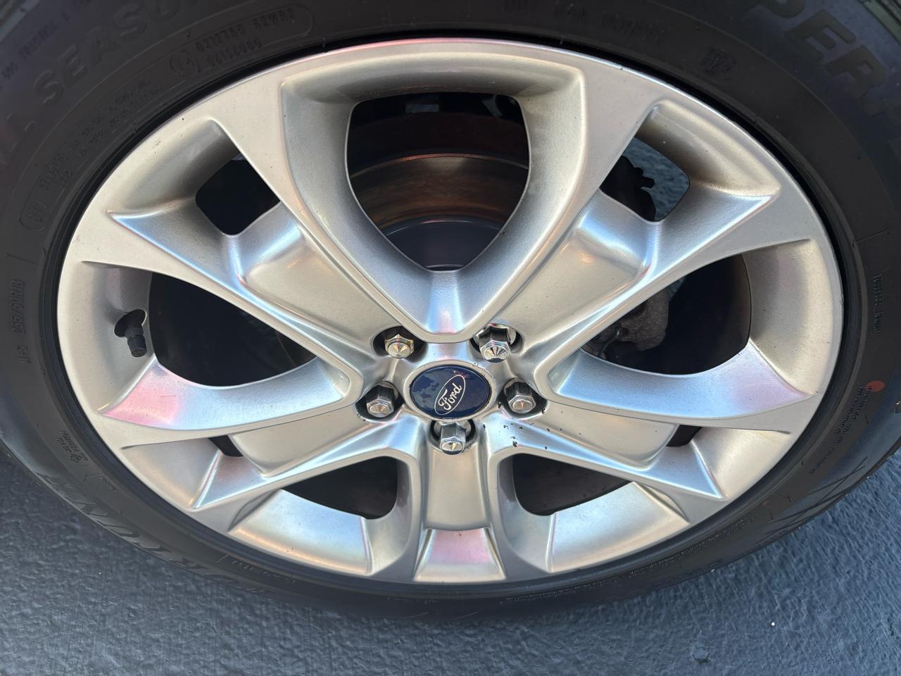 Ford Escape 4WD 4dr Titanium 2014