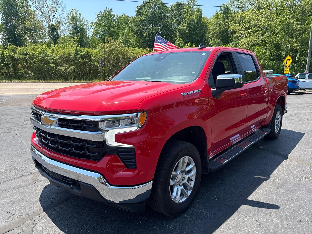 Chevrolet Silverado 1500 4WD Crew Cab 147" LT w/2FL 2022