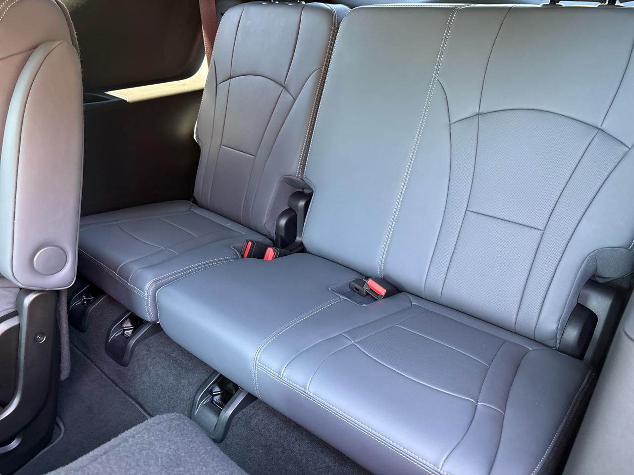Buick Enclave AWD 4dr Essence 2023
