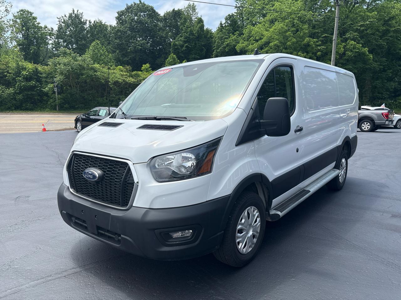Ford Transit Cargo Van T-250 130" Low Rf 9070 GVWR RWD 2025