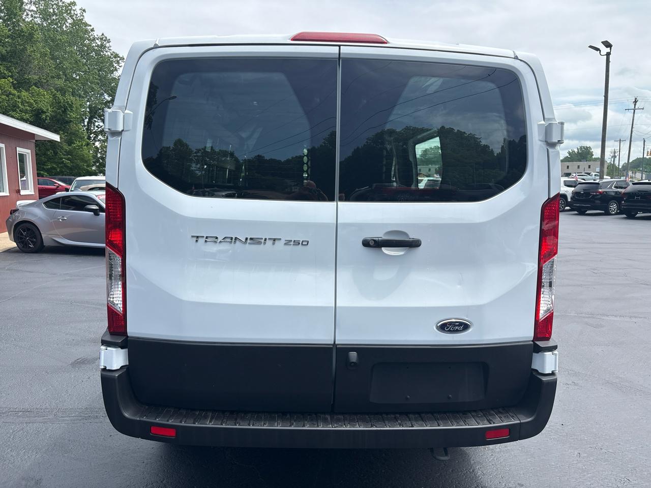 Ford Transit Cargo Van T-250 130" Low Rf 9070 GVWR RWD 2025