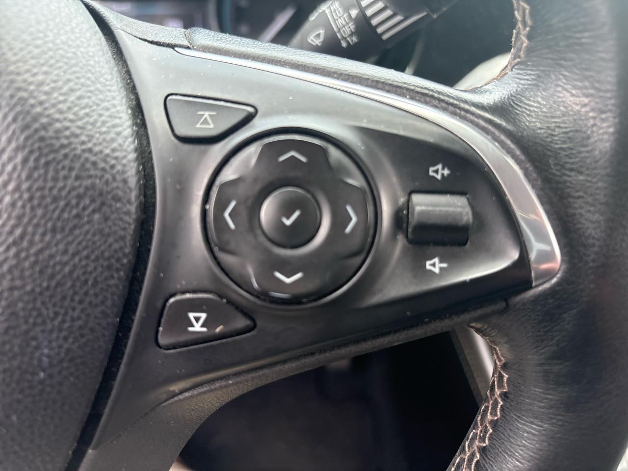 Buick Envision FWD 4dr Essence 2017