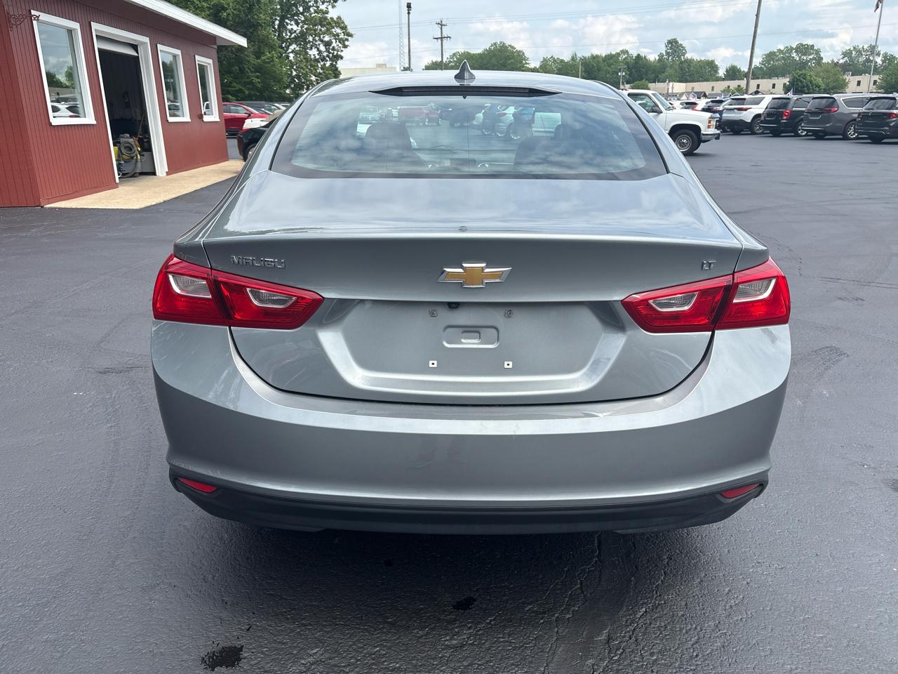 Chevrolet Malibu  2023