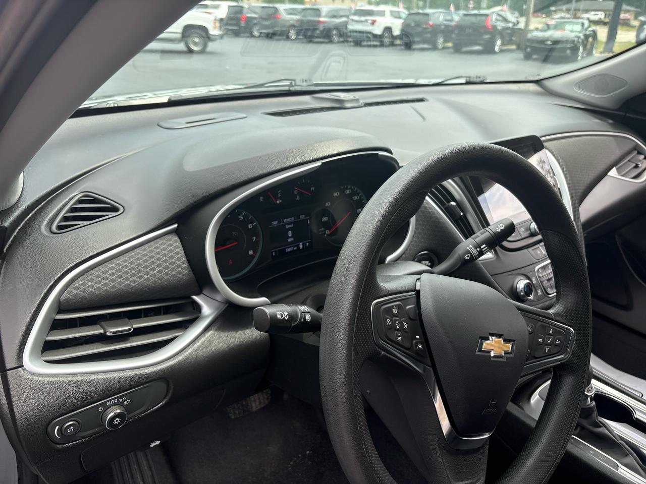 Chevrolet Malibu  2023