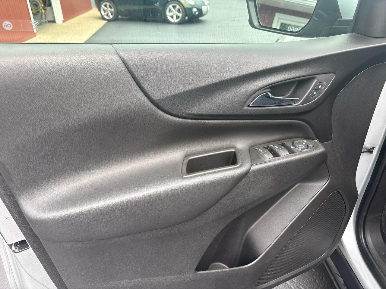 Chevrolet Equinox FWD 4dr LT w/1LT 2022
