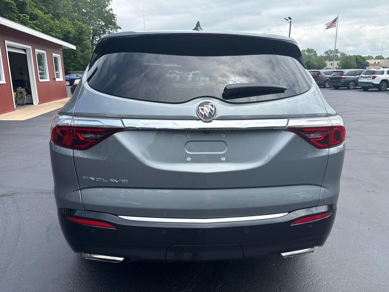 Buick Enclave FWD 4dr Essence 2023