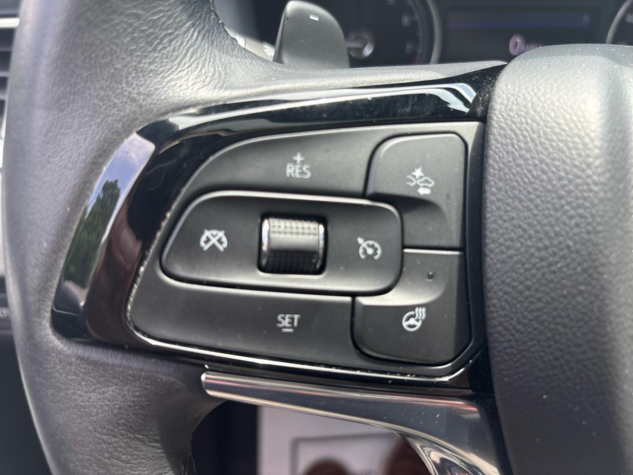 Buick Enclave FWD 4dr Essence 2023