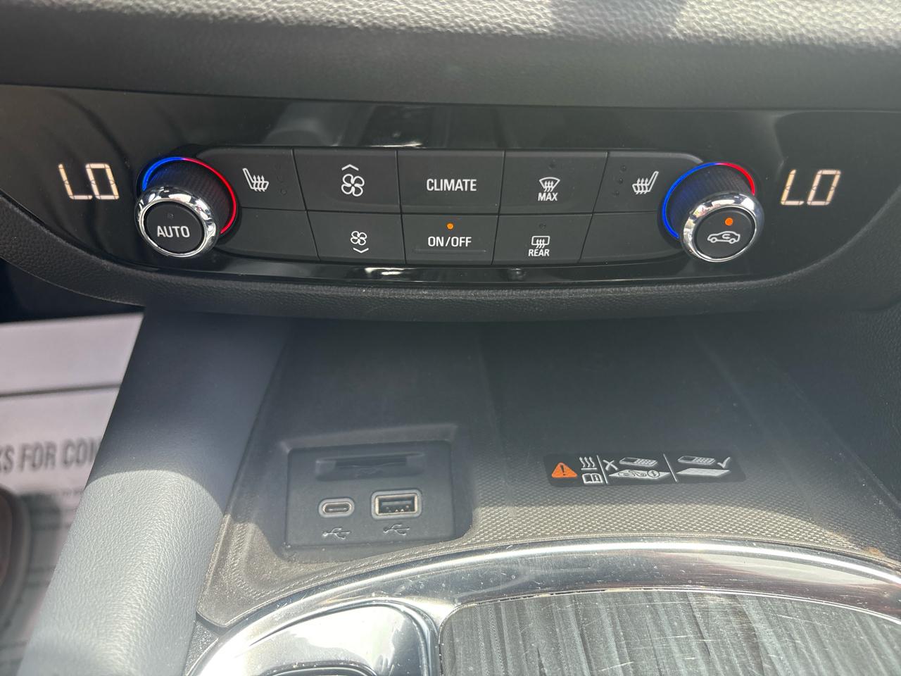 Buick Enclave FWD 4dr Essence 2023
