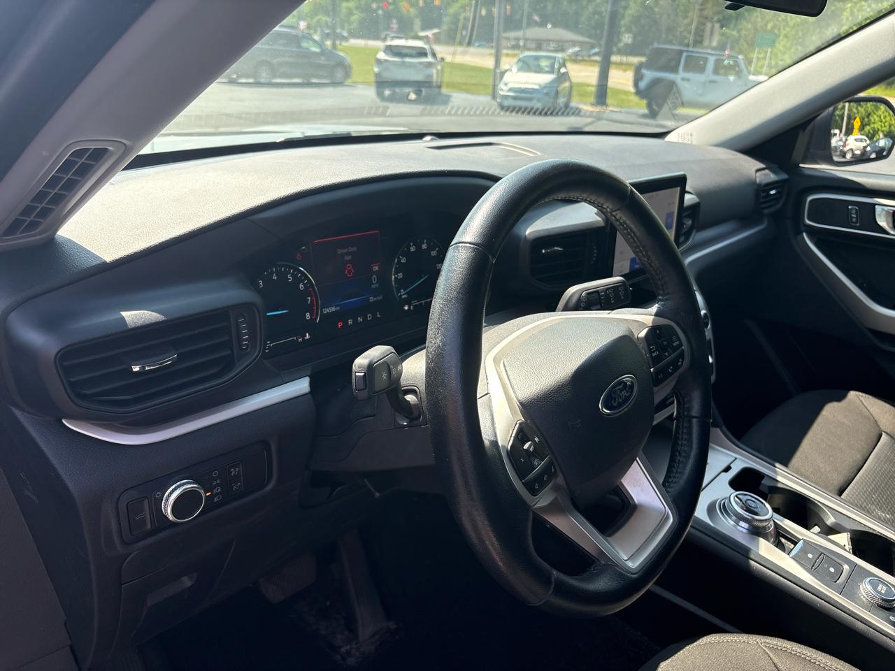 Ford Explorer XLT 4WD 2023