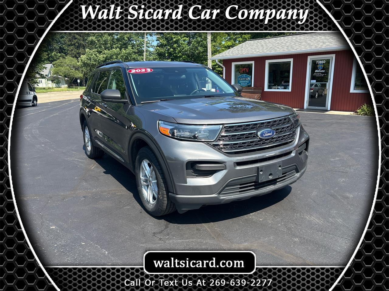 2023 Ford Explorer XLT 4WD's photo