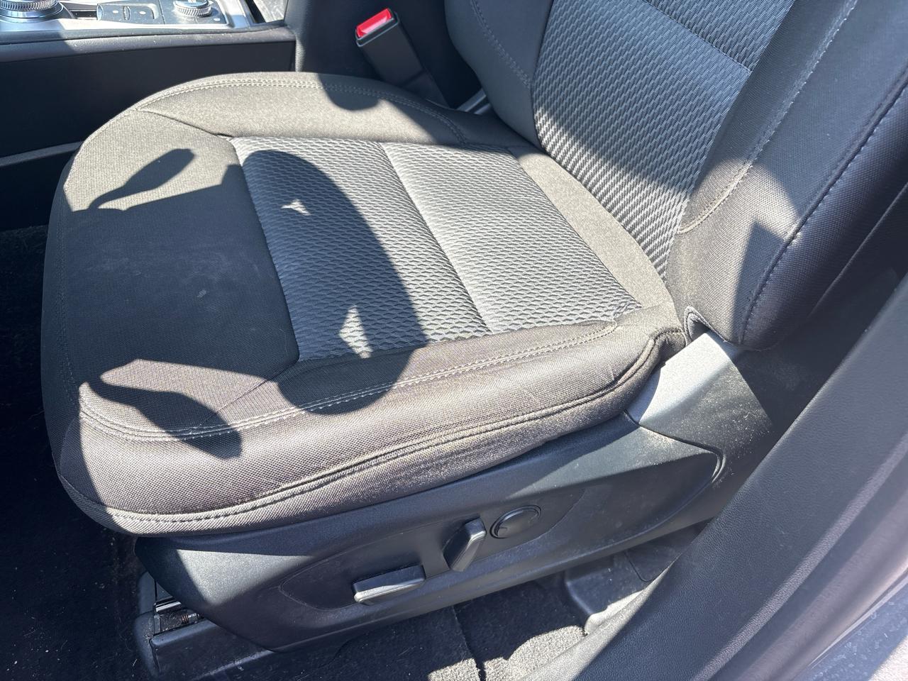 Ford Explorer XLT 4WD 2023