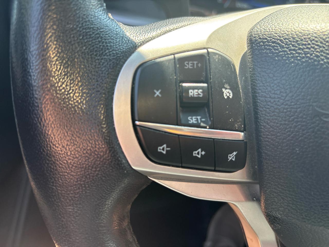 Ford Explorer XLT 4WD 2023
