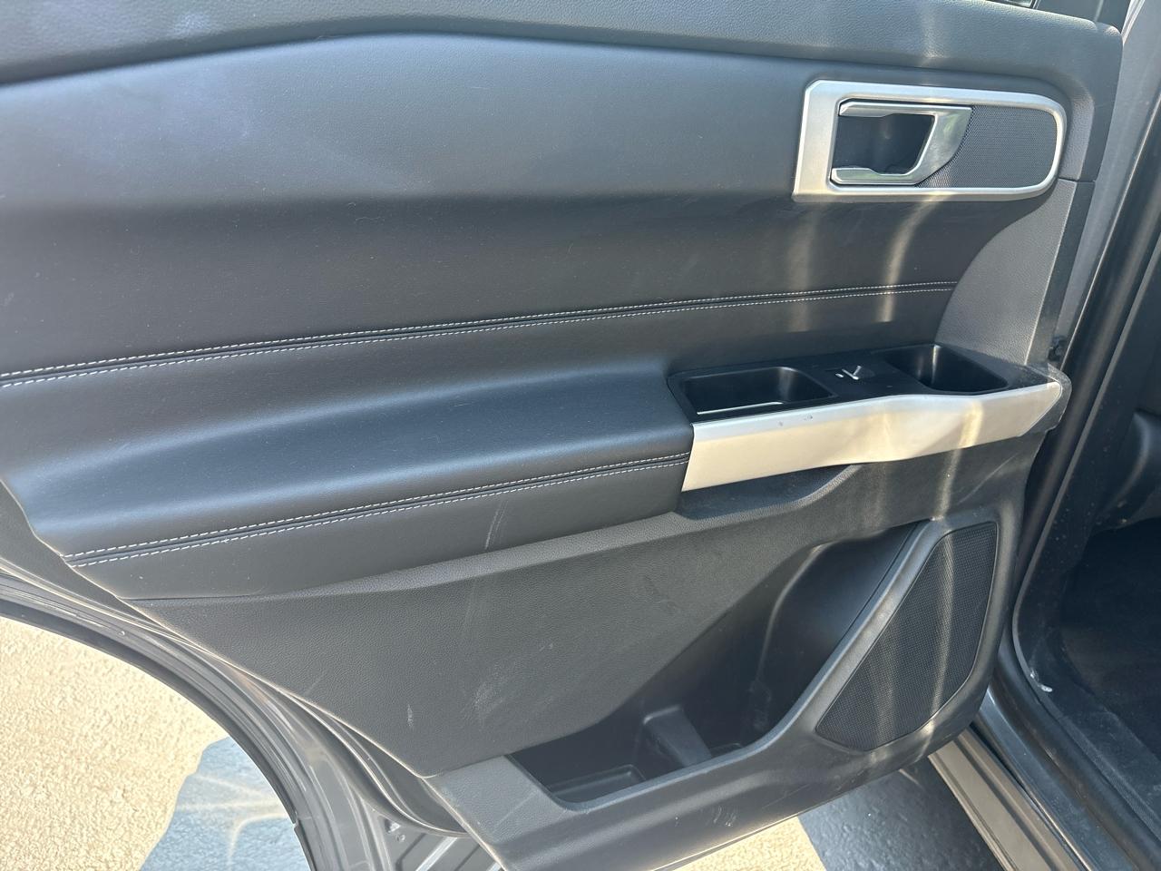 Ford Explorer XLT 4WD 2023