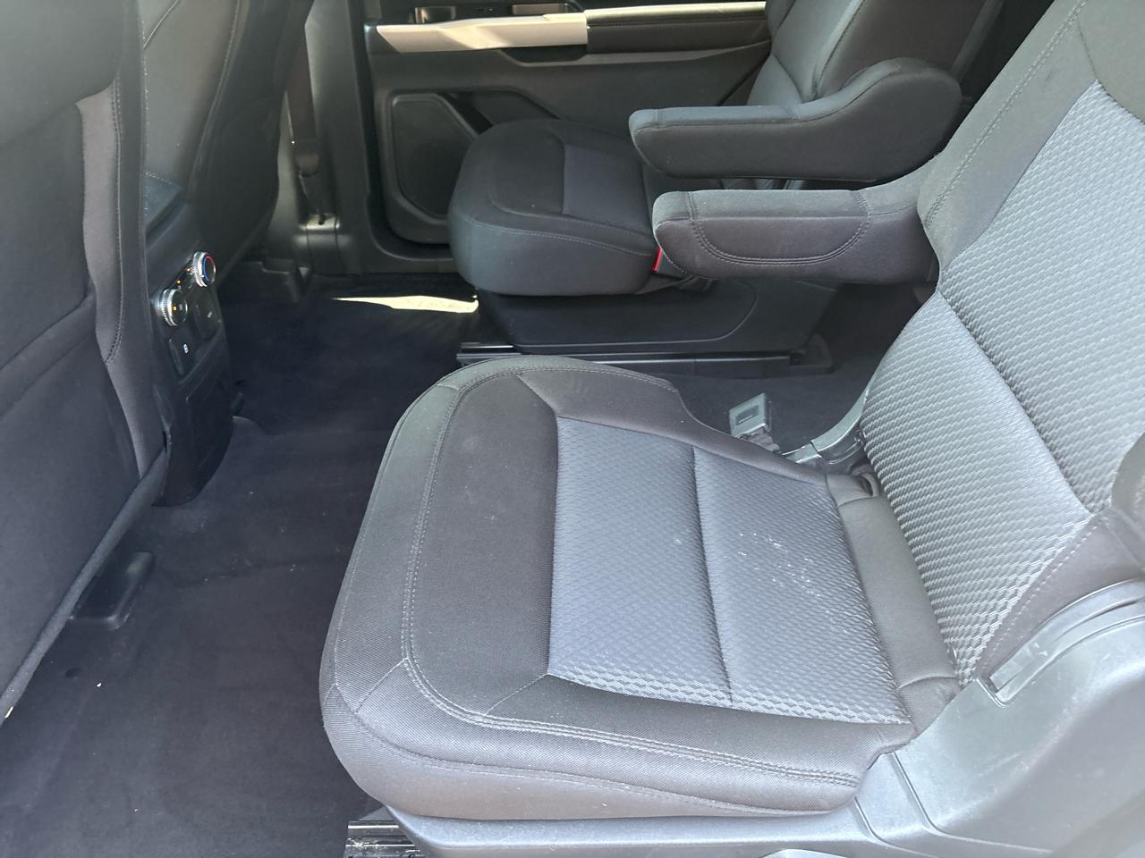 Ford Explorer XLT 4WD 2023