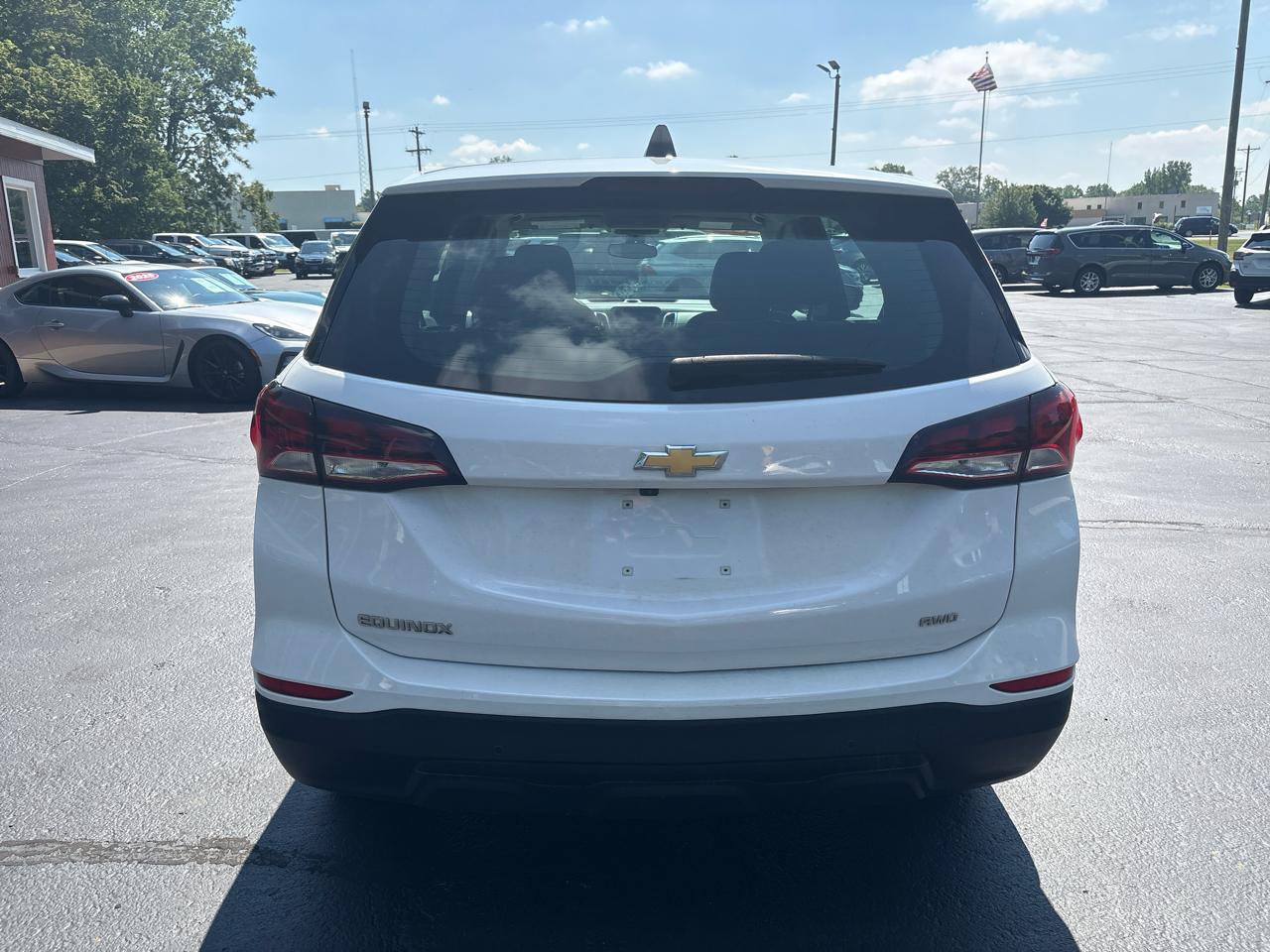 Chevrolet Equinox AWD 4dr LS w/1FL 2023