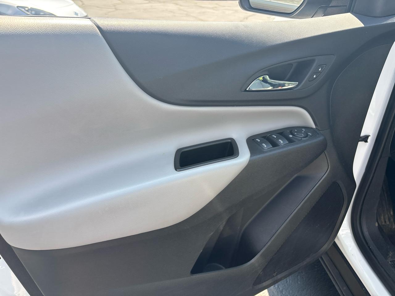 Chevrolet Equinox AWD 4dr LS w/1FL 2023