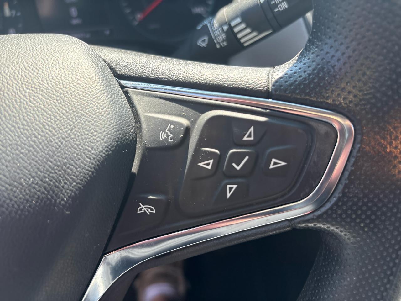Chevrolet Equinox AWD 4dr LS w/1FL 2023