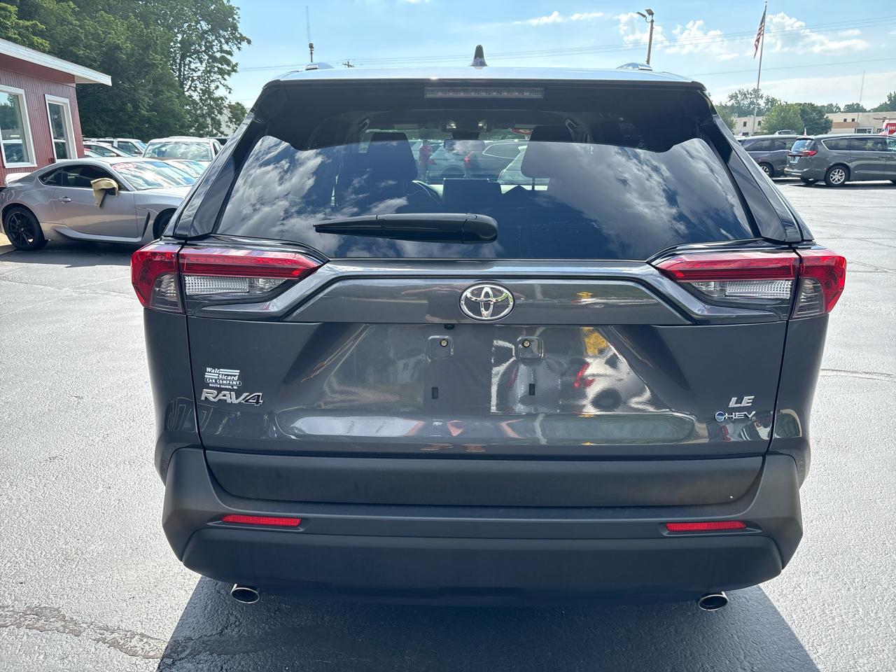 Toyota RAV4 Hybrid LE AWD (Natl) 2025