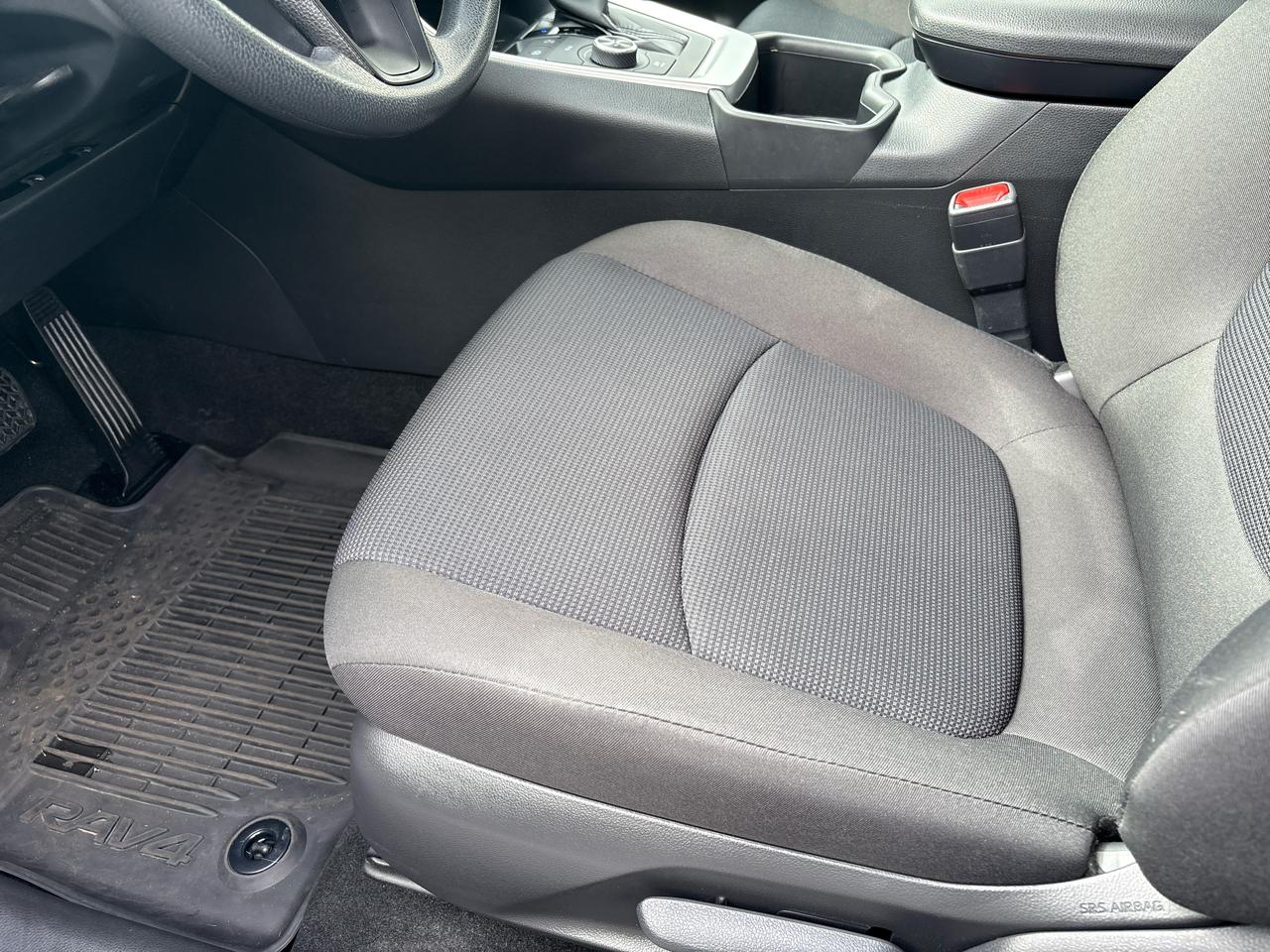 Toyota RAV4 Hybrid LE AWD (Natl) 2025
