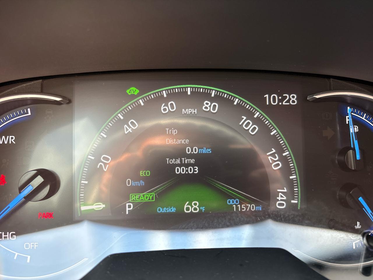 Toyota RAV4 Hybrid LE AWD (Natl) 2025