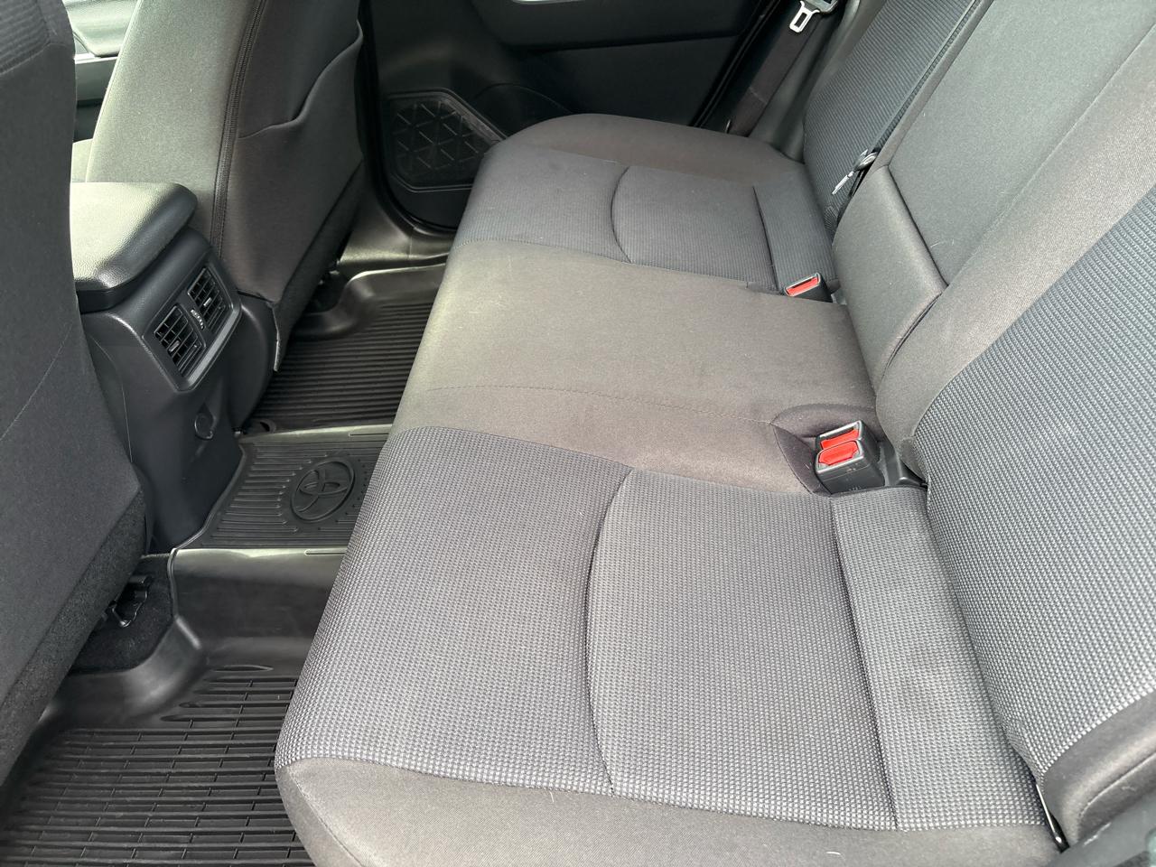 Toyota RAV4 Hybrid LE AWD (Natl) 2025