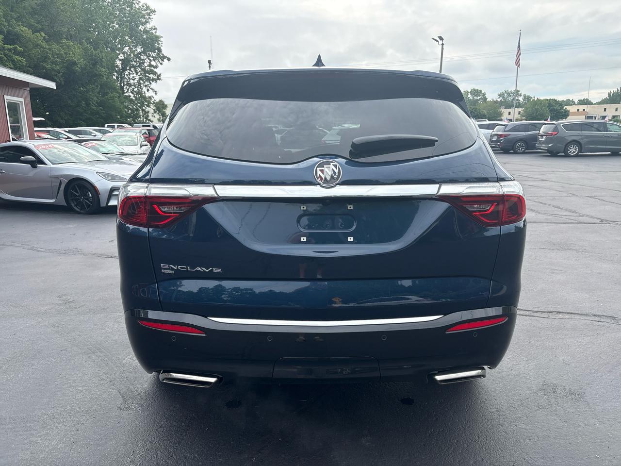 Buick Enclave AWD 4dr Essence 2023