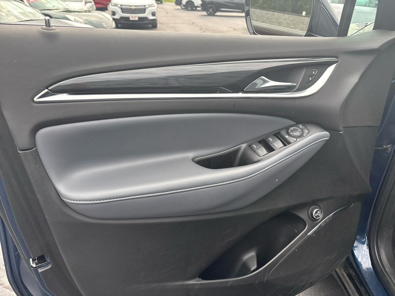 Buick Enclave AWD 4dr Essence 2023