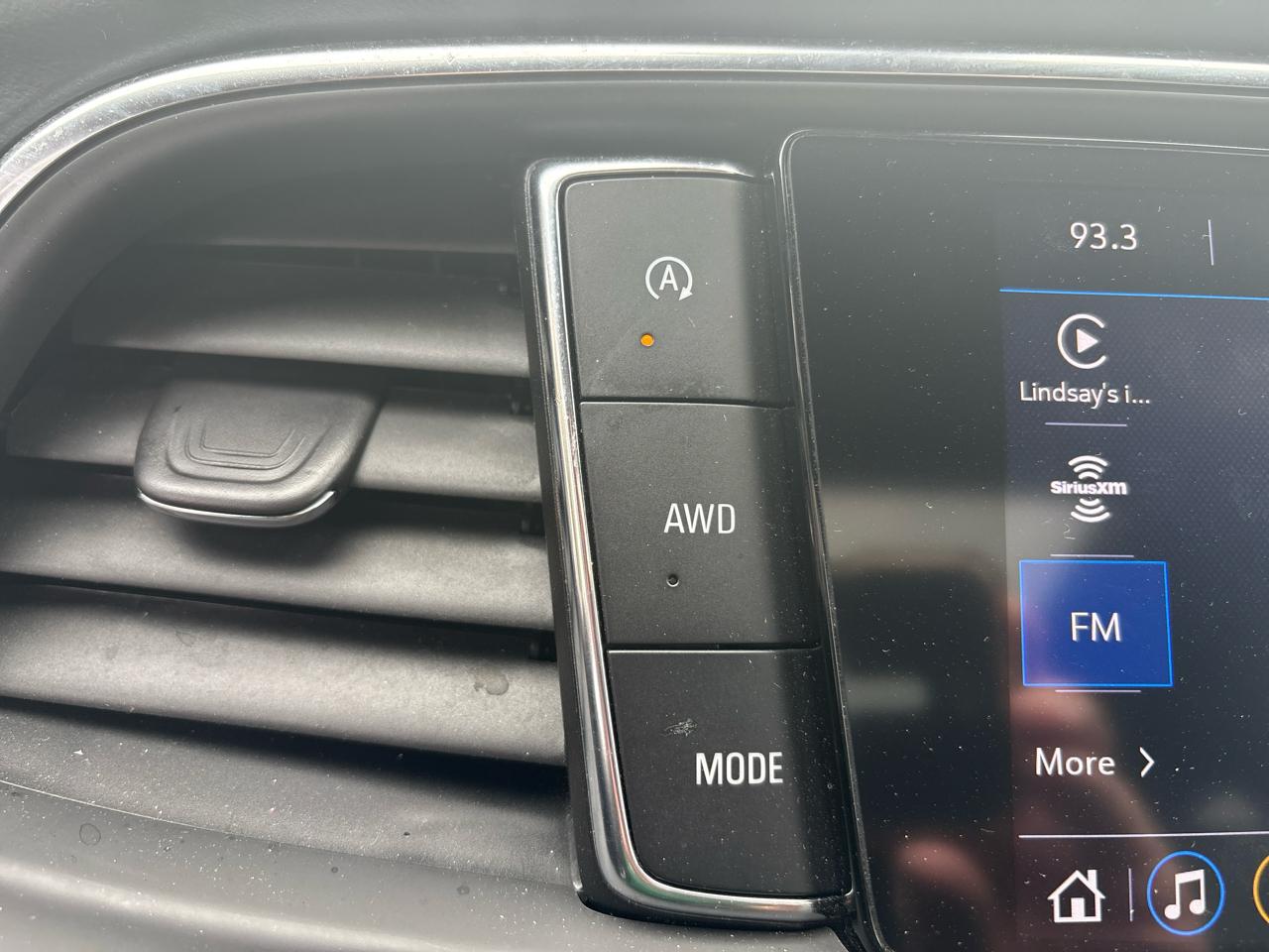 Buick Enclave AWD 4dr Essence 2023