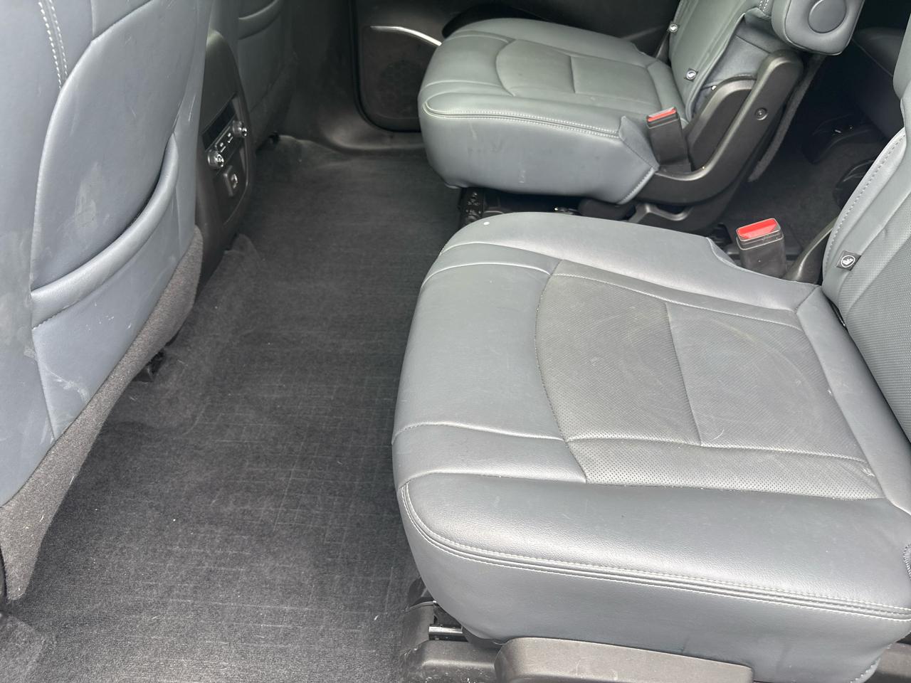 Buick Enclave AWD 4dr Essence 2023