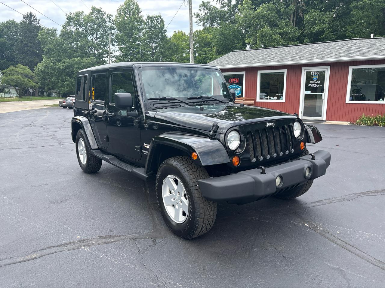 Jeep Wrangler 4WD 4dr Unlimited Sahara 2007