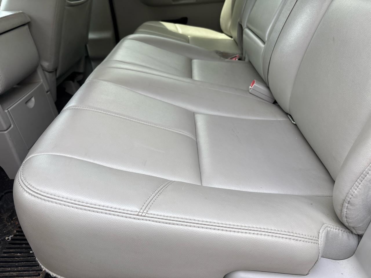 Chevrolet Silverado 1500 4WD Crew Cab 143.5" LT 2011