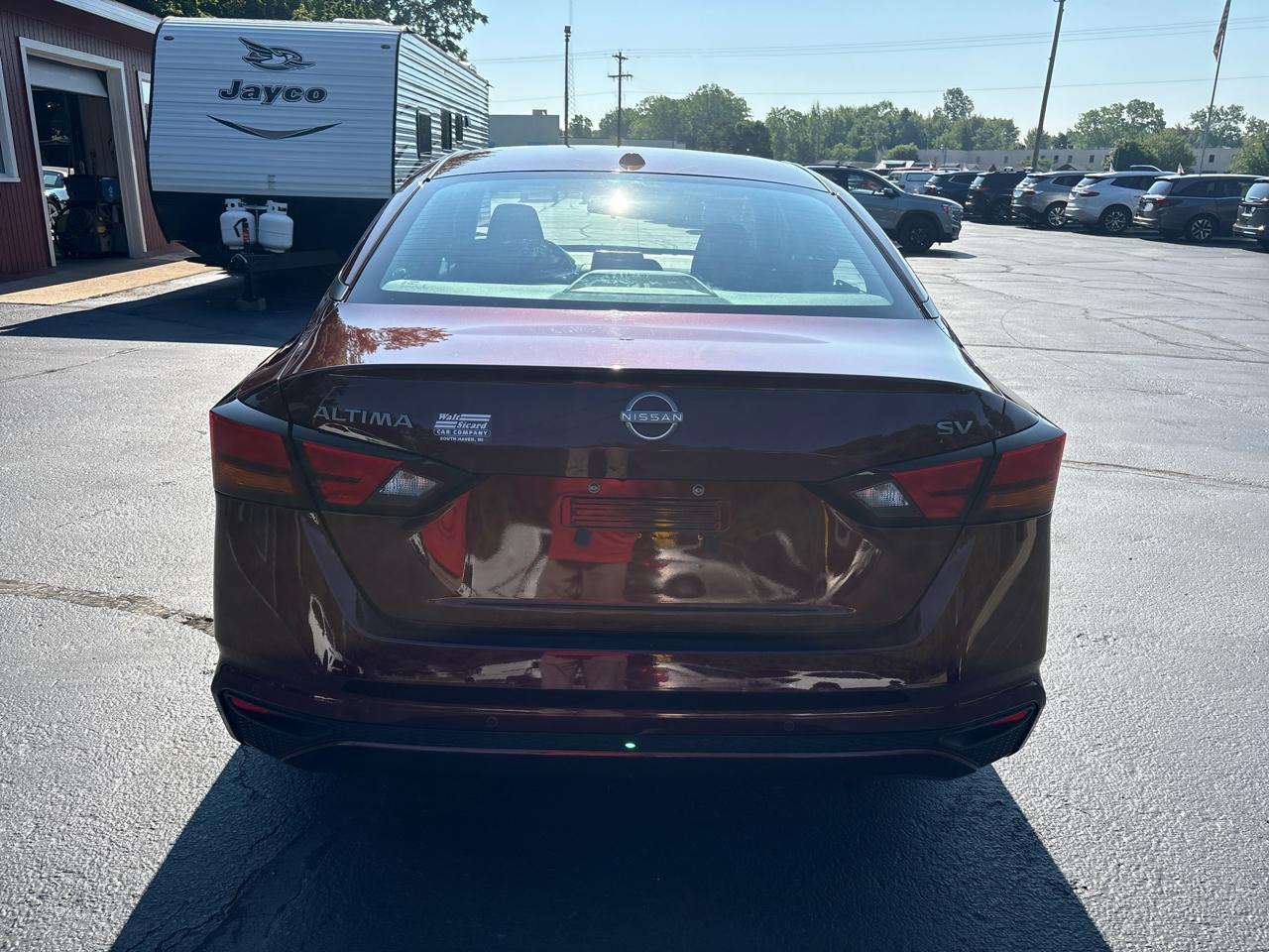 Nissan Altima 2.5 SV Sedan 2024