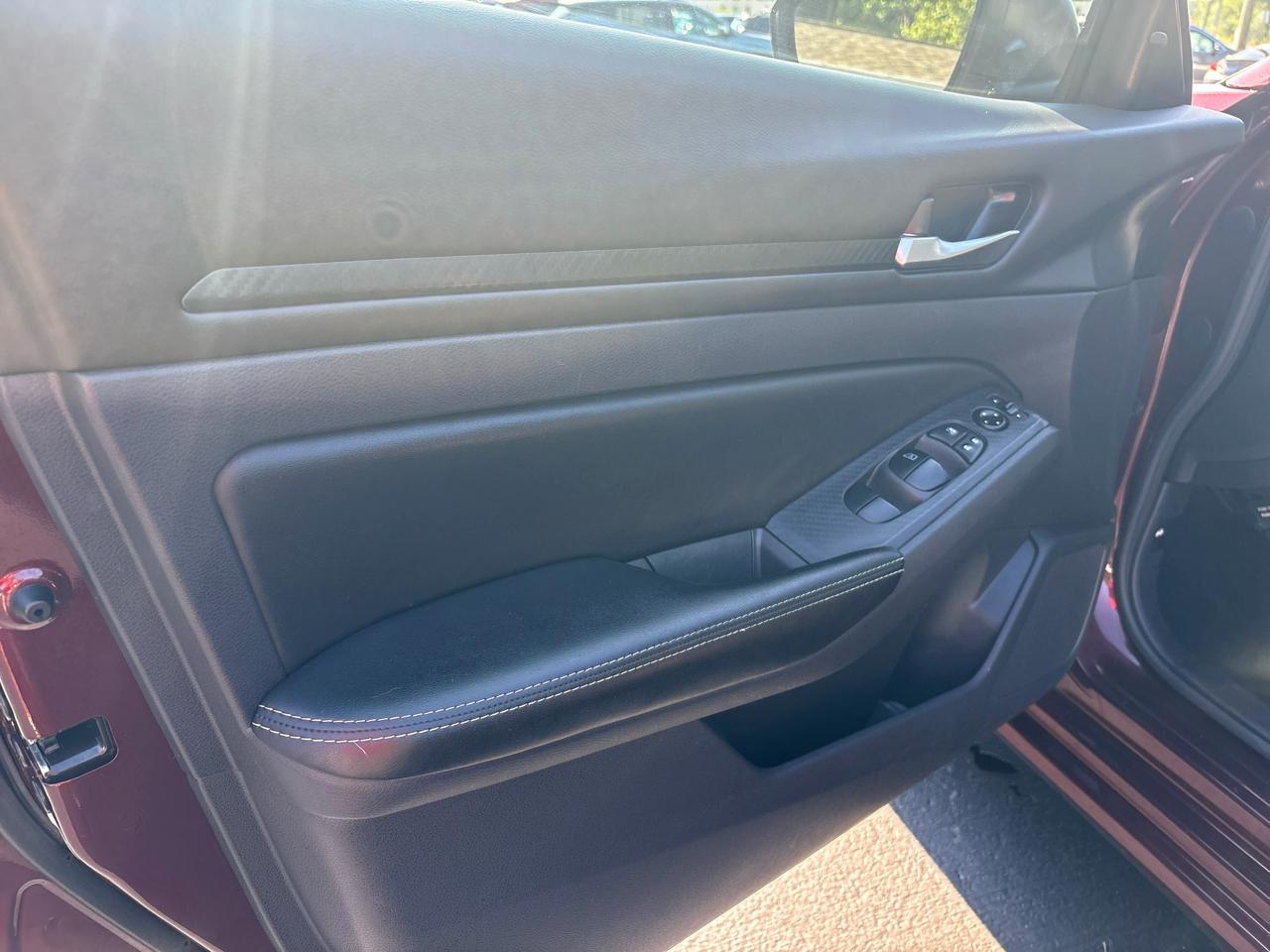 Nissan Altima 2.5 SV Sedan 2024
