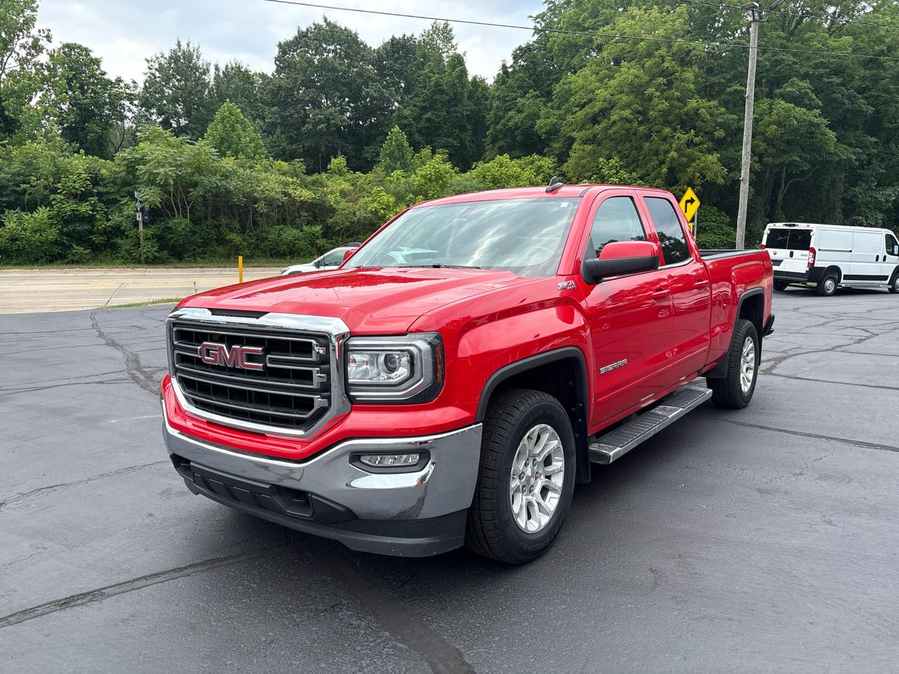 GMC Sierra 1500 4WD Double Cab 143.5" SLE 2018