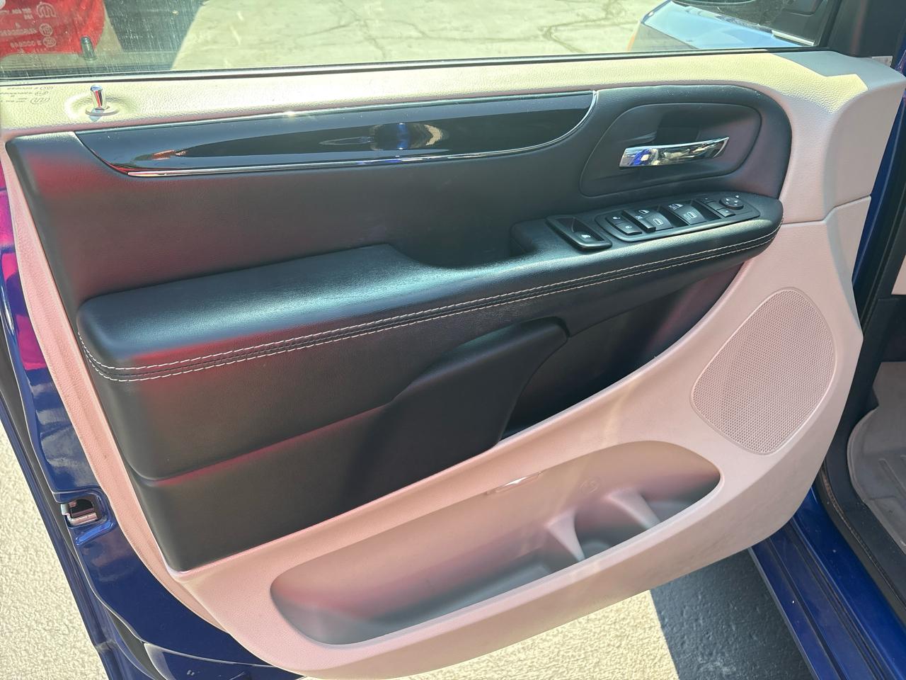 Dodge Grand Caravan SXT Wagon 2020