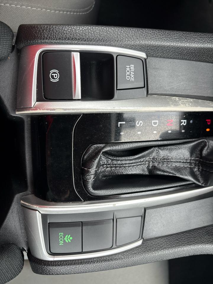 Honda Civic 4dr CVT EX 2016