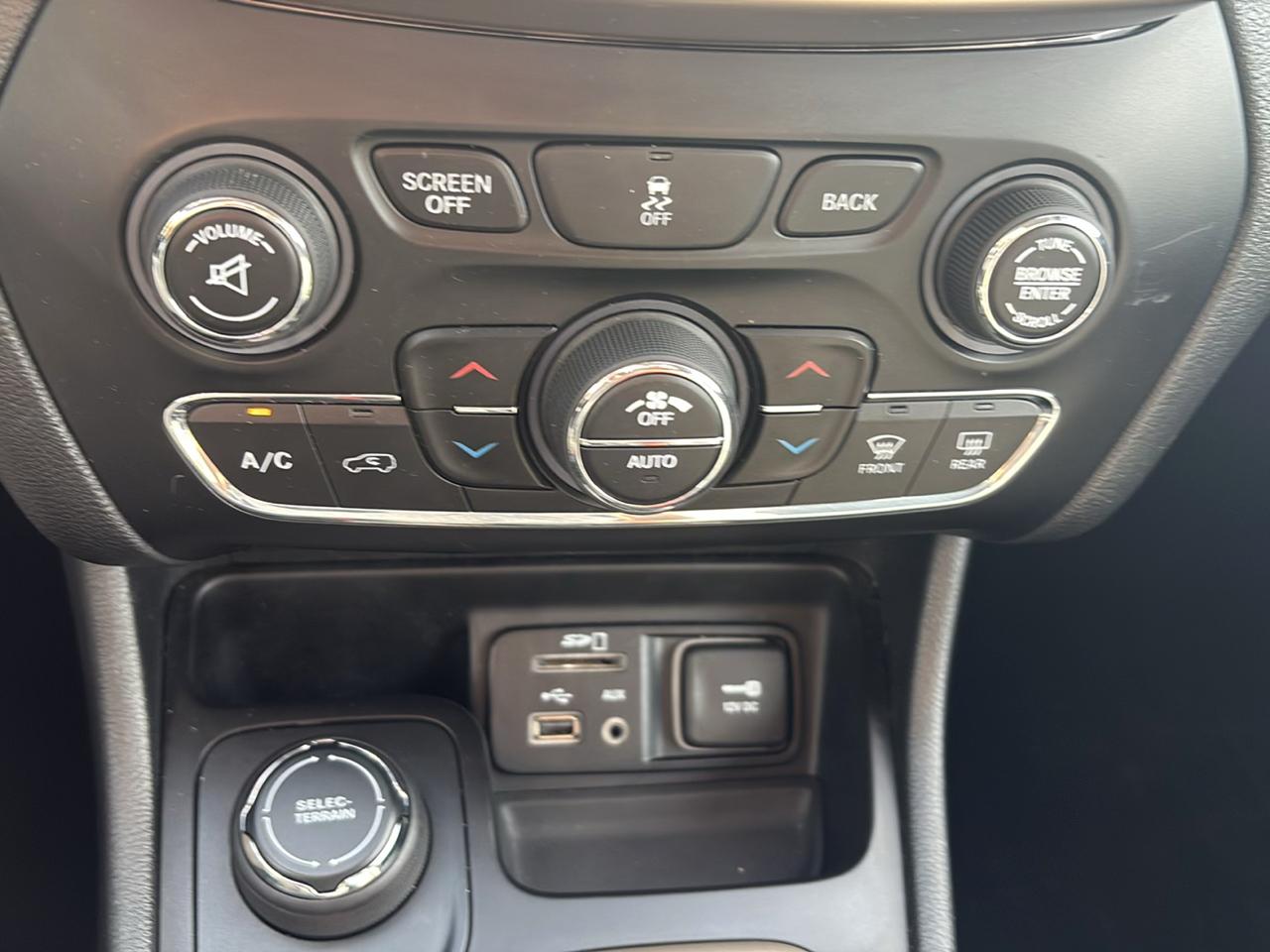Jeep Cherokee 4WD 4dr Limited 2015