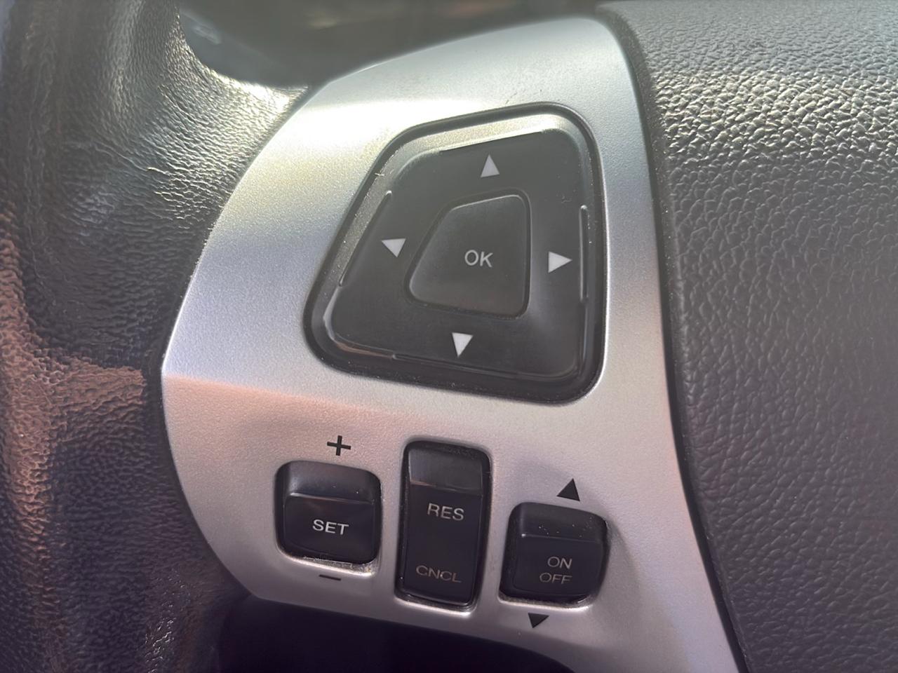 Ford Explorer 4WD 4dr XLT 2013