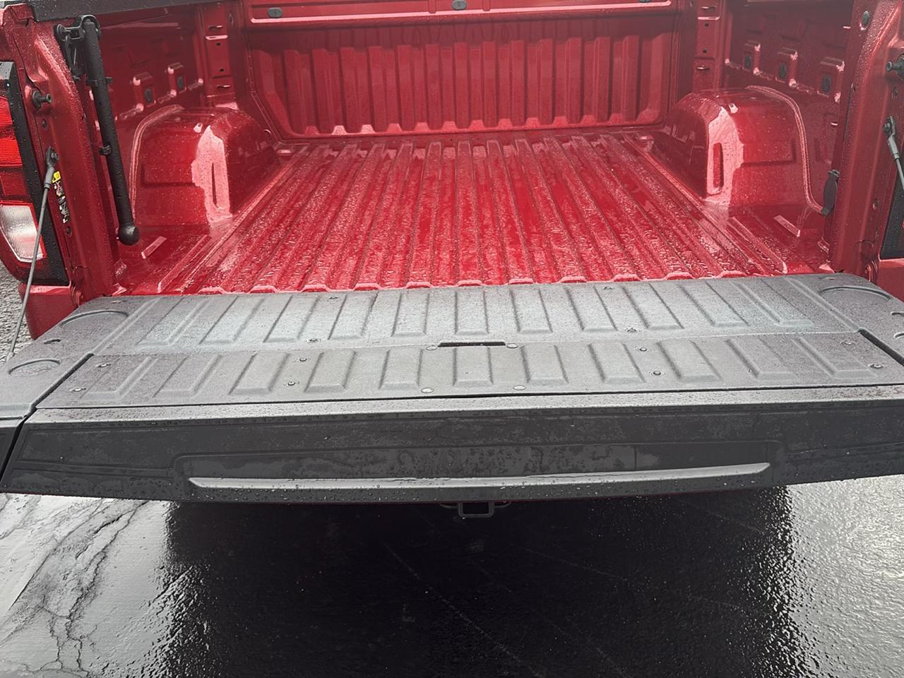 GMC Sierra 1500 4WD Crew Cab 147" Elevation w/3VL 2024