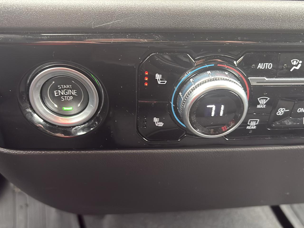 GMC Sierra 1500 4WD Crew Cab 147" Elevation w/3VL 2024