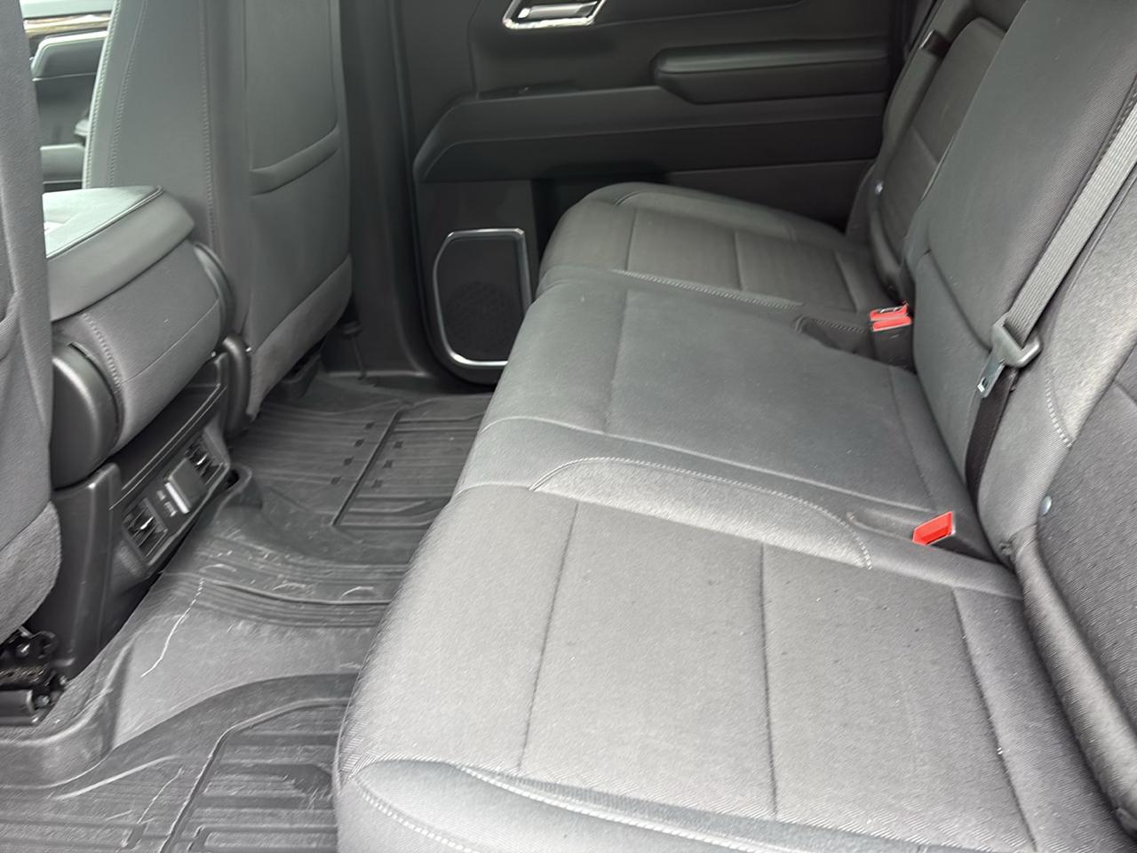 GMC Sierra 1500 4WD Crew Cab 147" Elevation w/3VL 2024