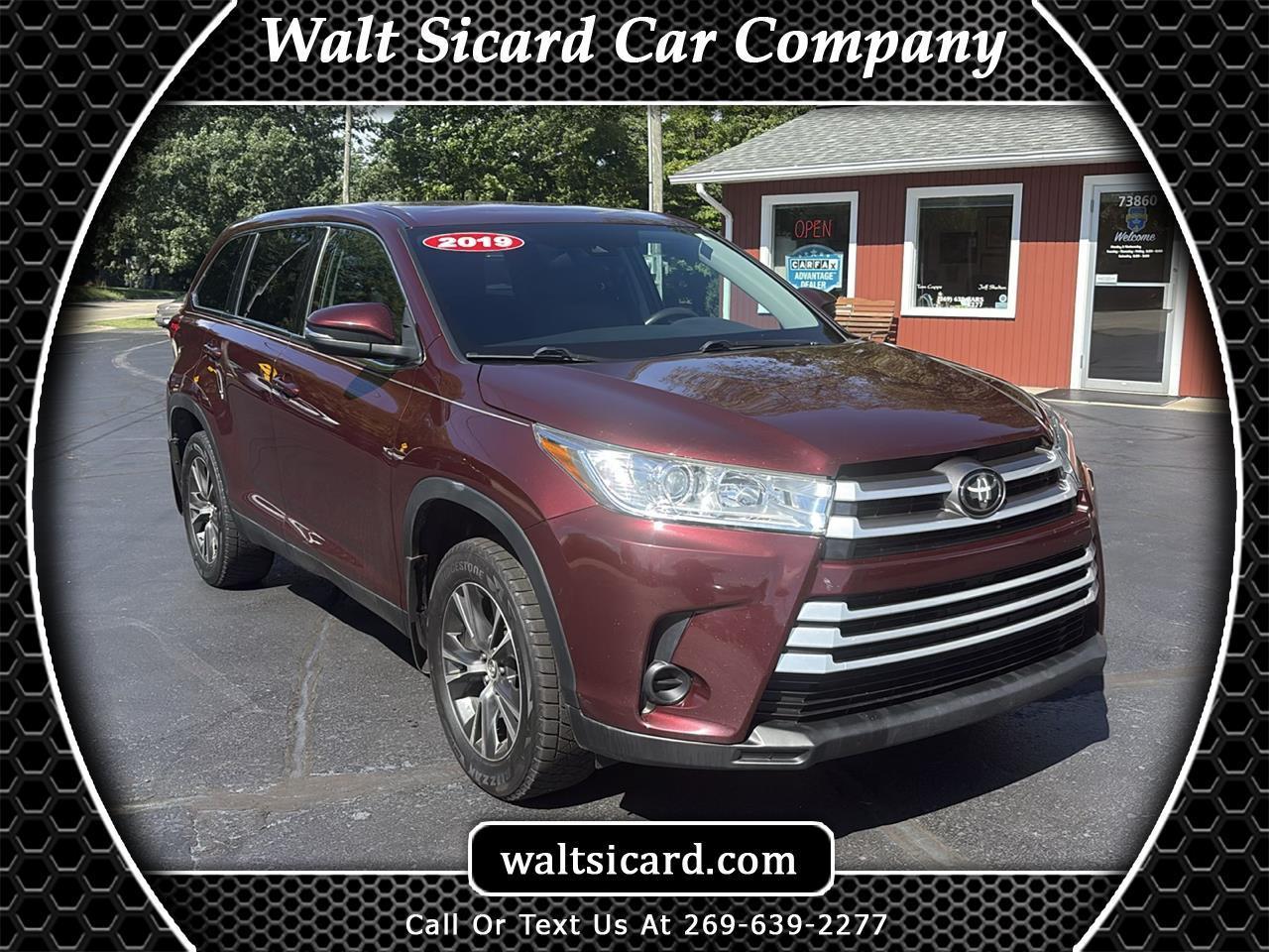 Toyota Highlander LE V6 AWD (Natl) 2019
