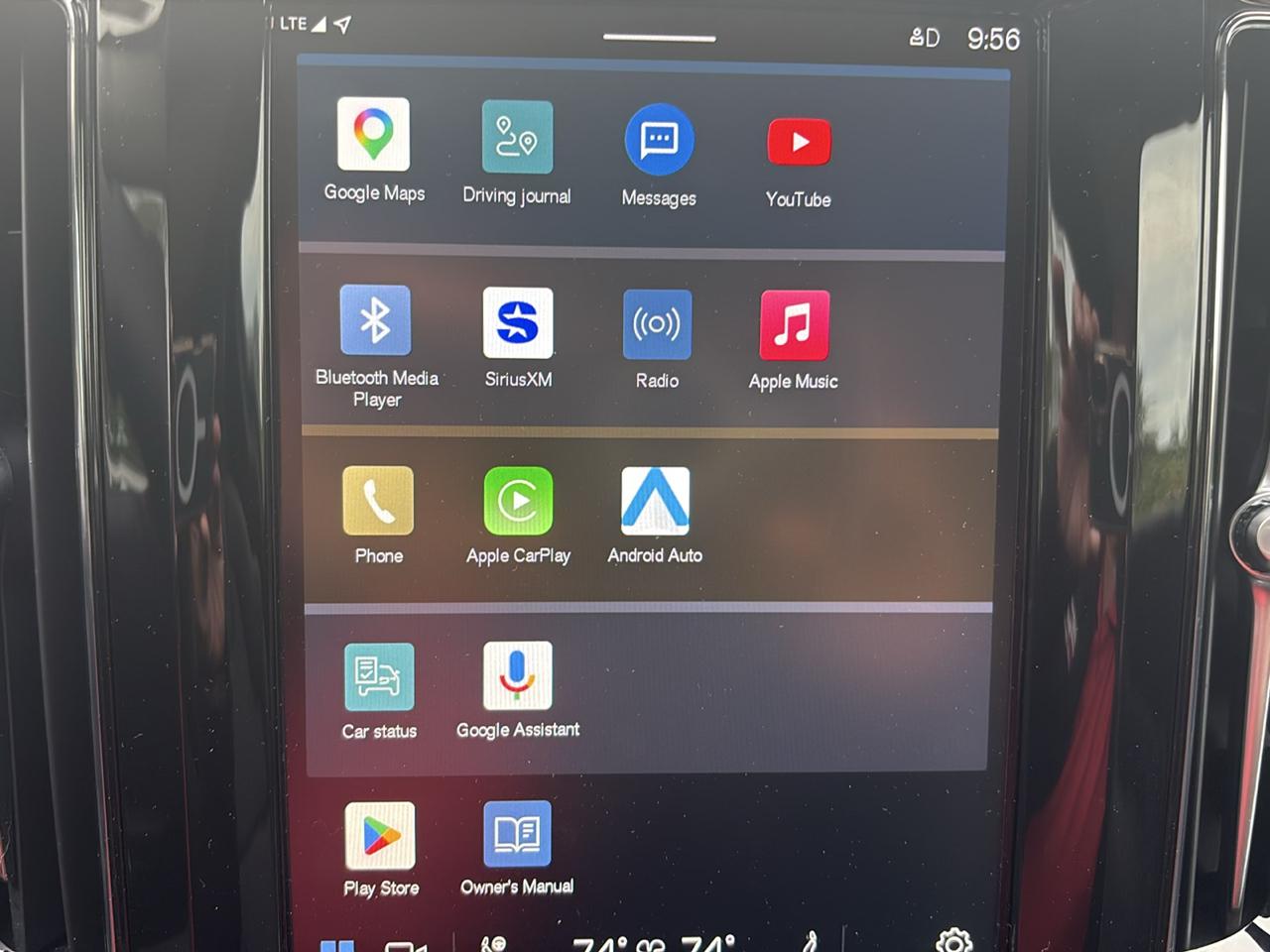 Volvo XC60 B5 AWD Core Dark Theme 2024