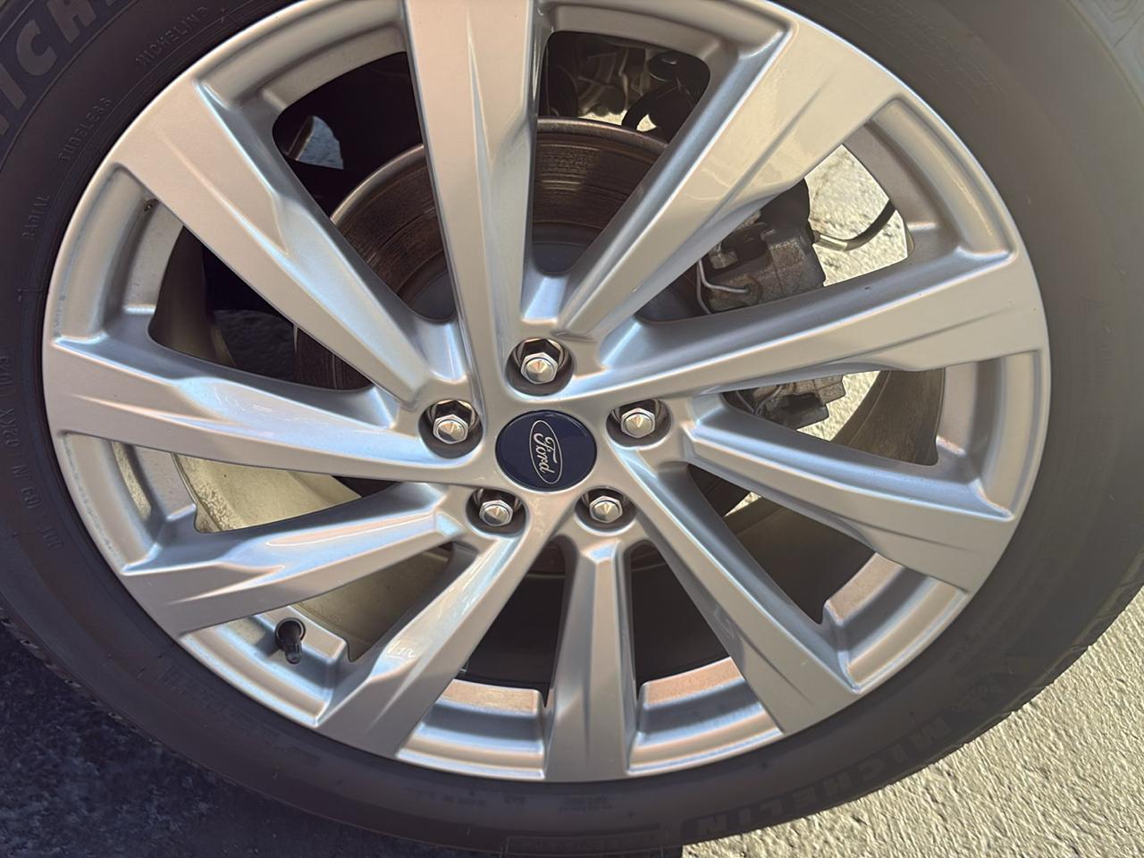 Ford Escape Titanium AWD 2021