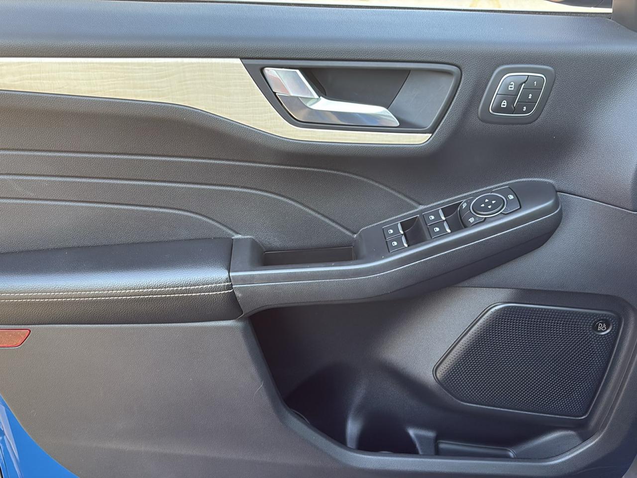 Ford Escape Titanium AWD 2021