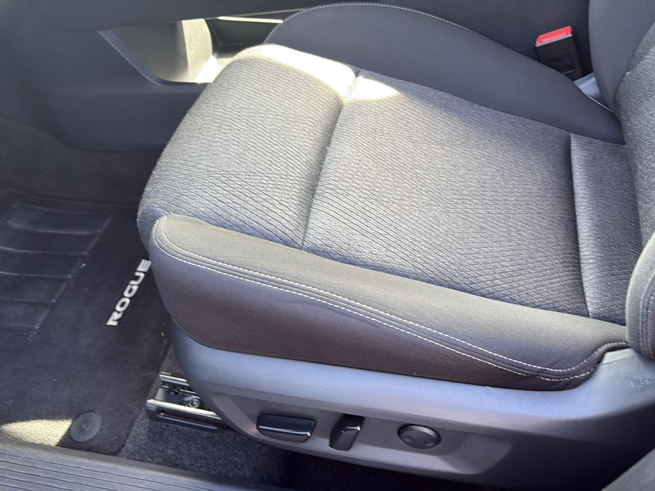 Nissan Rogue AWD SV 2024