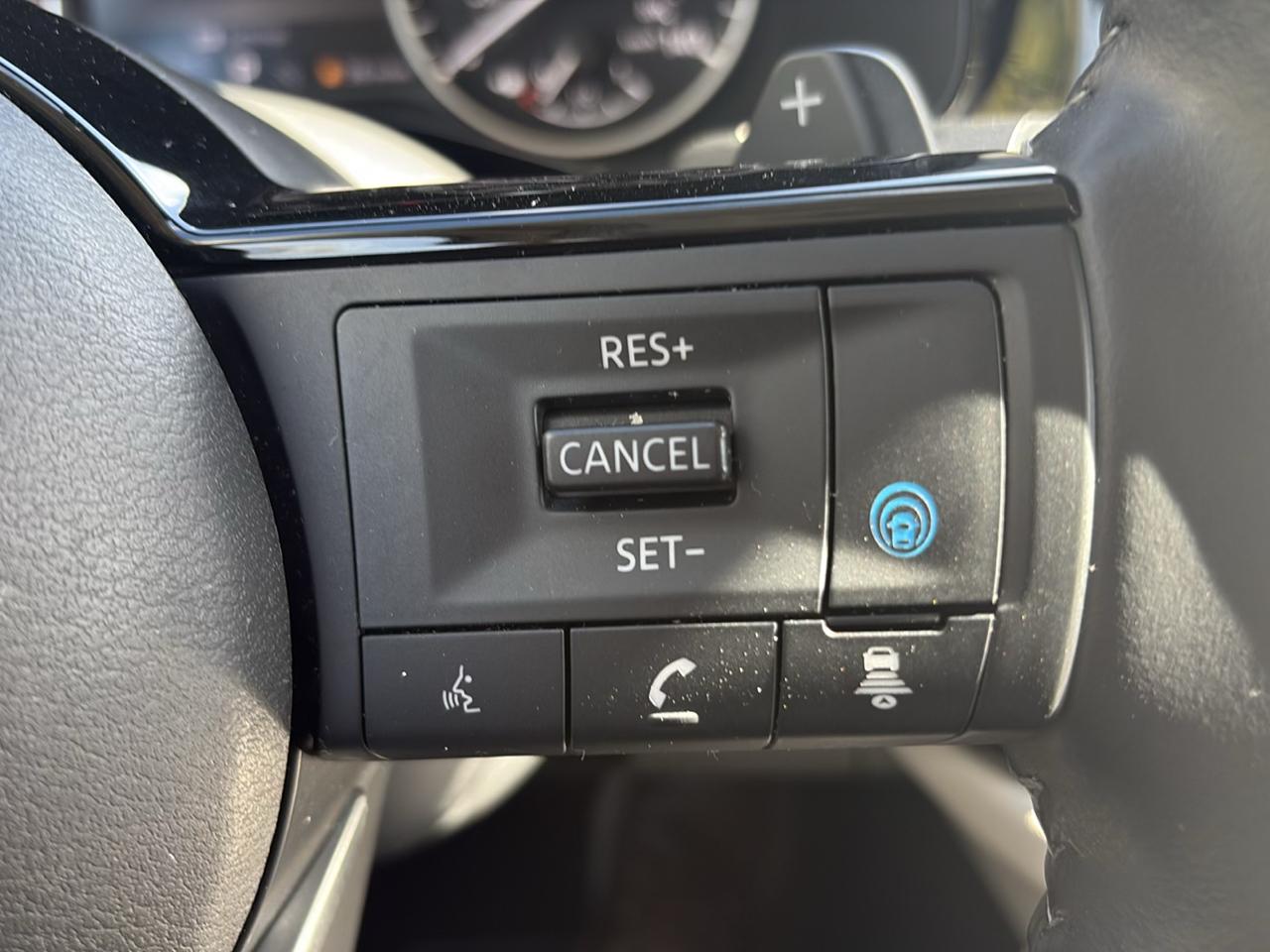 Nissan Pathfinder SL 4WD 2025